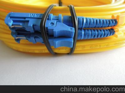 毅宏光通信 厂家直销E2000光纤跳线图片大全与产品责任解析